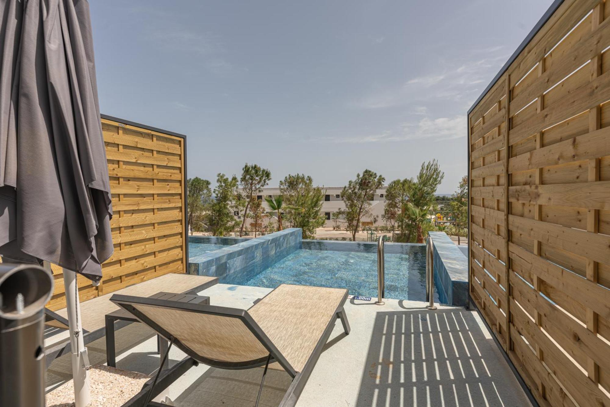 Hotel Caretta Paradise & Waterpark Tragaki