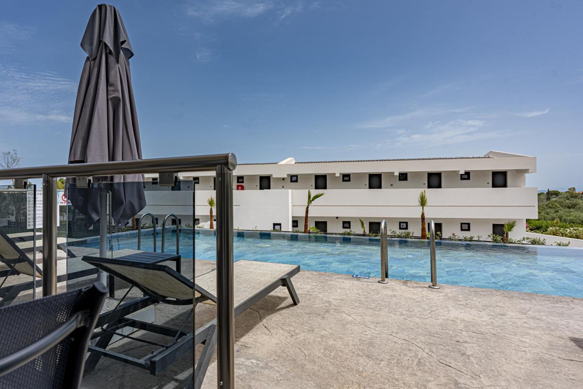 Hotel Caretta Paradise & Waterpark Tragaki
